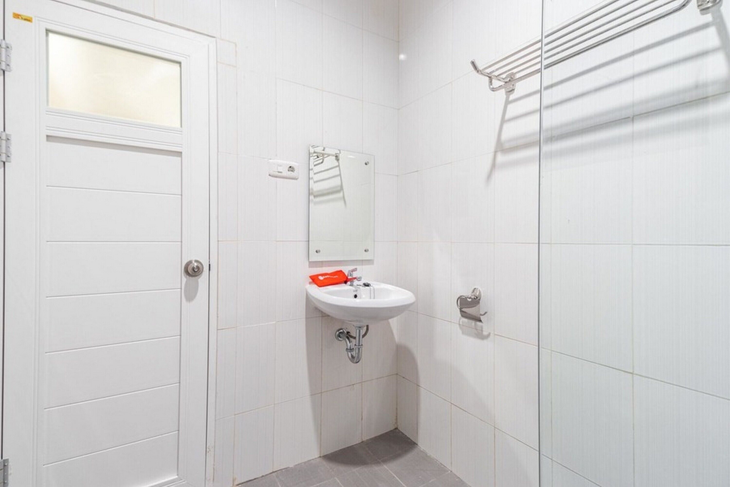 Foto - RedDoorz at Binjai Deli Serdang