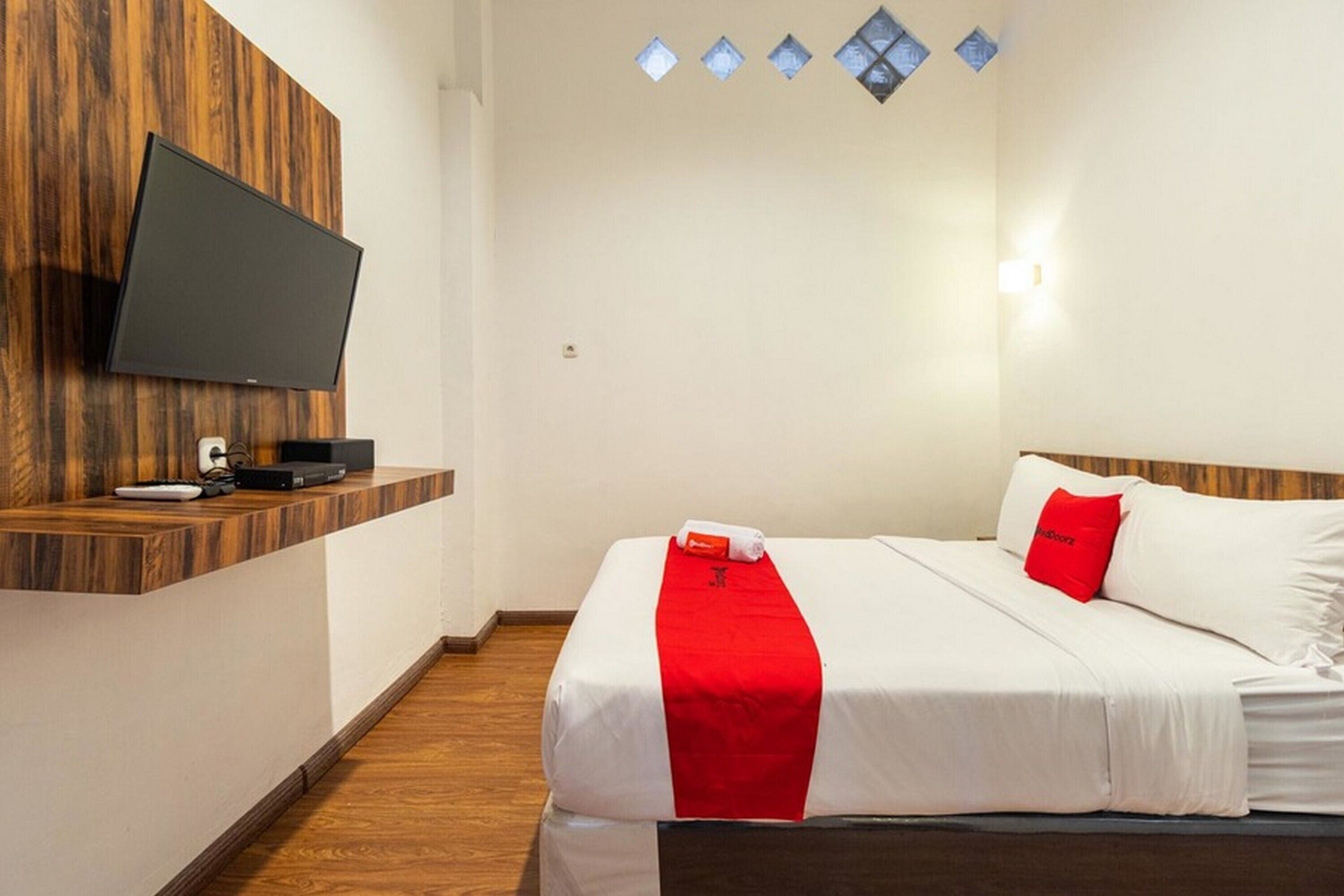 Foto - RedDoorz at Binjai Deli Serdang