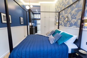 1 bedroom, iron/ironing board, WiFi, bed sheets - Le Cafe des Invalides - Eiffel Tower (Paris)