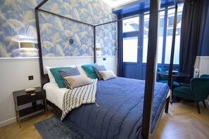 1 chambre, fer et planche à repasser, Wi-Fi, literie fournie