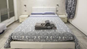 1 habitación, wifi y ropa de cama