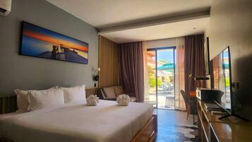 Habitación Deluxe doble, 1 cama de matrimonio grande, no fumadores | Caja fuerte, wifi gratis, ropa de cama