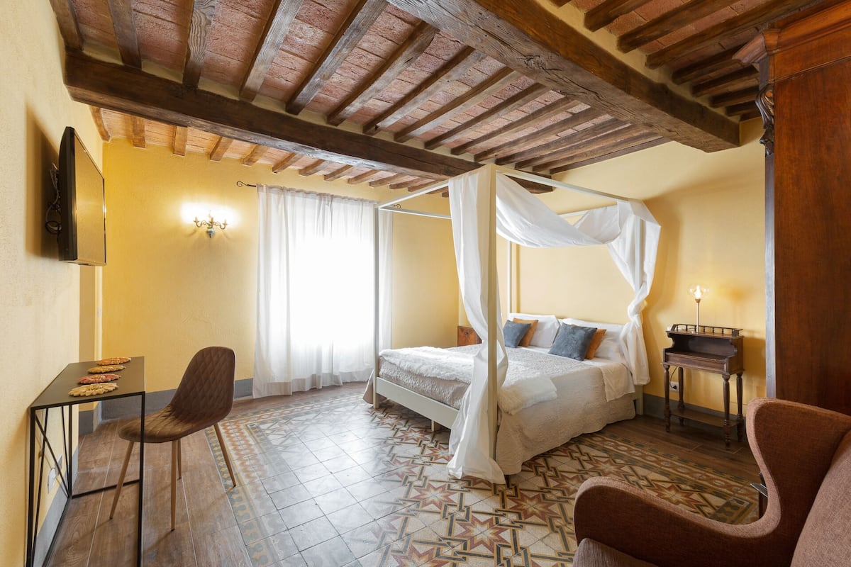 Junior Suite, Balcony | 1 bedroom, premium bedding, down comforters, individually decorated