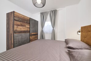 1 quarto, berço de viagem, Wi-Fi de cortesia, roupa de cama