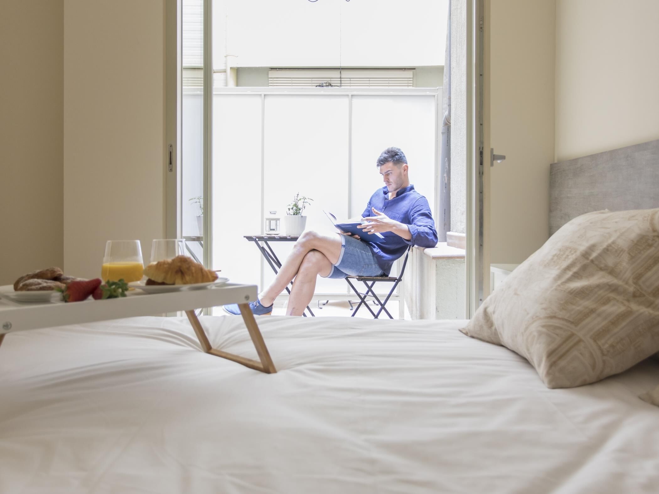 2 bedrooms, iron/ironing board, Internet, bed sheets