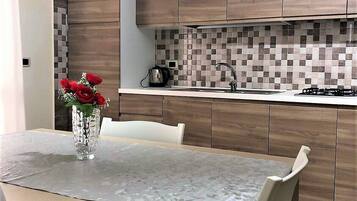 Appartamento Luxury, 2 camere da letto | Sala da pranzo