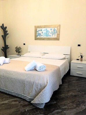 Luxe appartement, 2 slaapkamers | Geluiddichte muren, gratis wifi, beddengoed