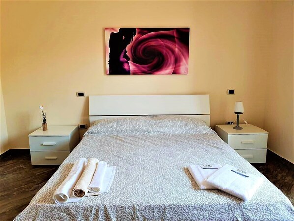 Chambres insonorisées, Wi-Fi gratuit, draps fournis