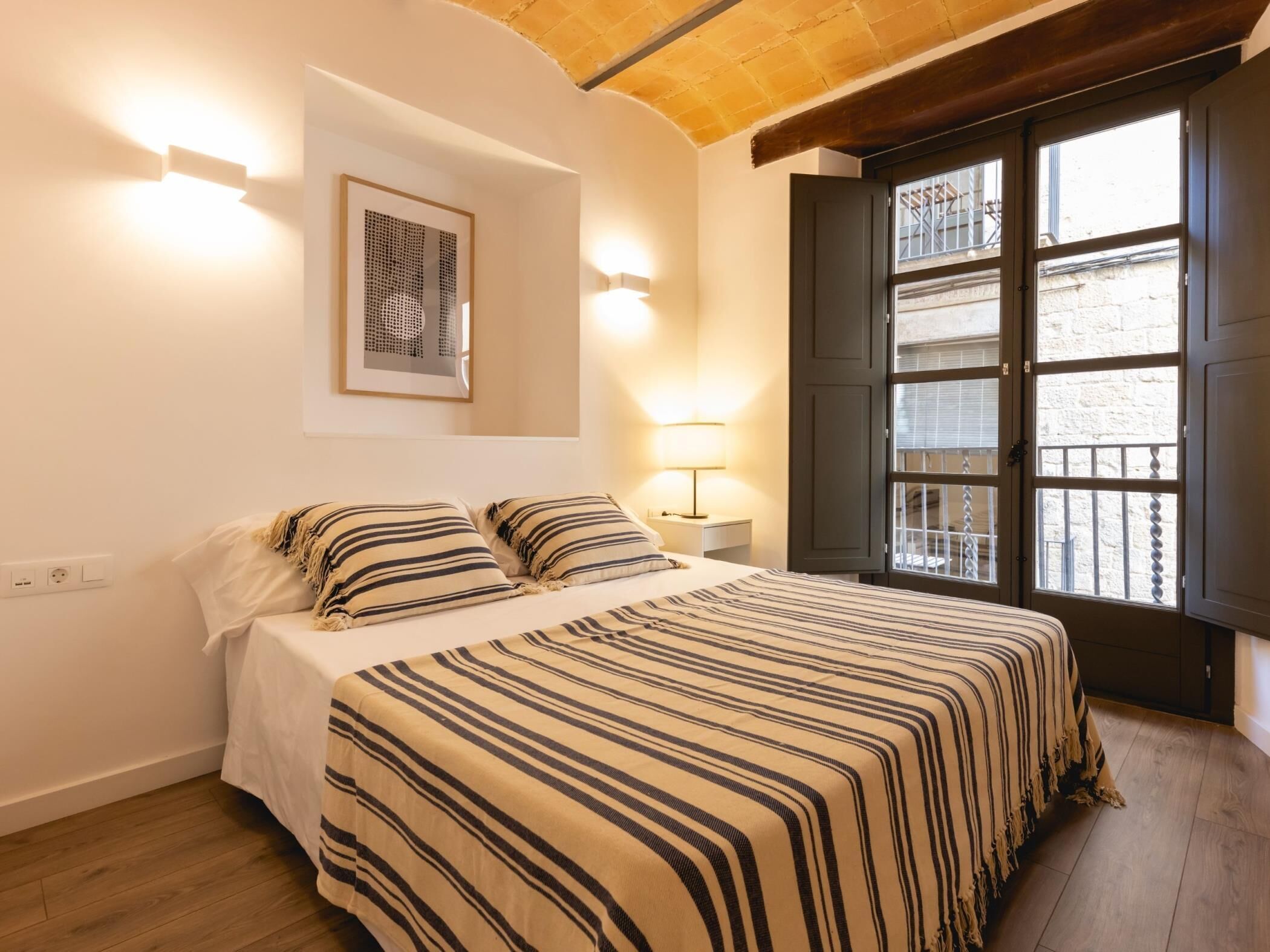 3 dormitorios, tabla de planchar con plancha, Internet y ropa de cama