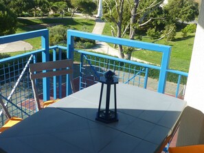 Unclassified image, 2 of 4, button - Châtelaillon-Plage: Sea view apartment for 2 with pool (Châtelaillon-Plage)