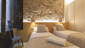 3 soverom, strykejern/-brett, internett og sengetøy