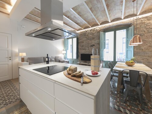 Bravissimo Mercaders 3-1-2, unique and with 3 bedrooms in the historic center
