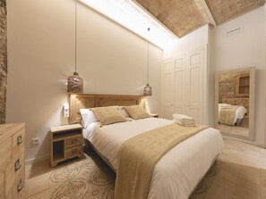 3 Schlafzimmer, Bügeleisen/Bügelbrett, Internetzugang, Bettwäsche