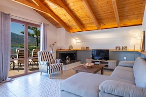 TV, fireplace - Liana's House with great view in Vlicho Bay & big private pool ! (Lefkada)