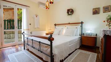 7 chambres, fer et planche à repasser, lit parapluie, Wi-Fi