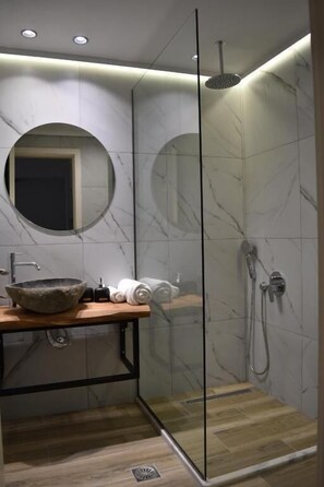 Bathroom - SunCity Apartments (Heraklion)