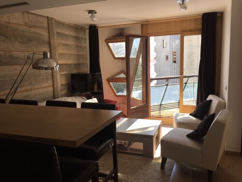 3 room apartment (6 persons) at the foot of the slopes with beautiful views