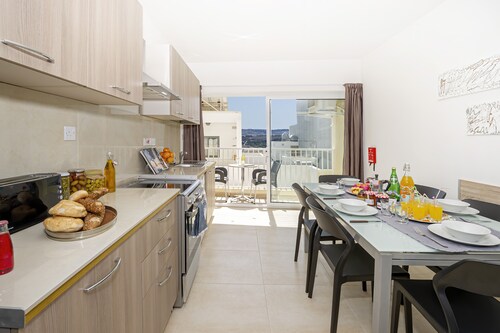 Summer Breeze Comfort Apartments by Getaways Malta