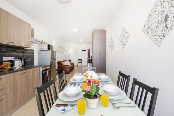 Appartement Supérieur, 2 chambres (1) | Salle à manger