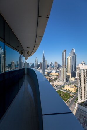 Exterior detail - Edens Dubai - Distinction ‪ (Dubai)