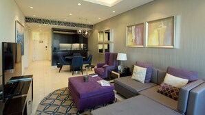 Unclassified image, 5 of 20, button - Edens Dubai - Distinction ‪ (Dubai)
