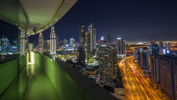 Unclassified image, 1 of 20, button - Edens Dubai - Distinction ‪ (Dubai)