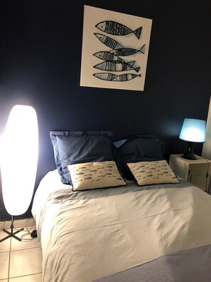 1 bedroom, iron/ironing board, WiFi, bed sheets