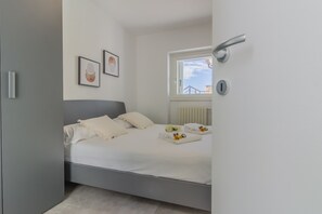 1 chambre, fer et planche à repasser, Wi-Fi gratuit, draps fournis