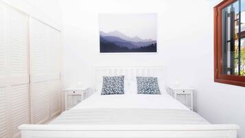 3 dormitorios, tabla de planchar con plancha, wifi gratis y ropa de cama