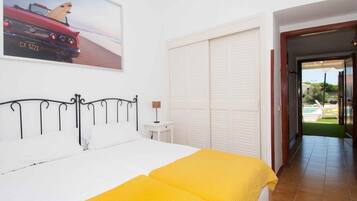 3 dormitorios, tabla de planchar con plancha, wifi gratis y ropa de cama