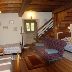 Family Apartment, Connecting Rooms, Mountain View