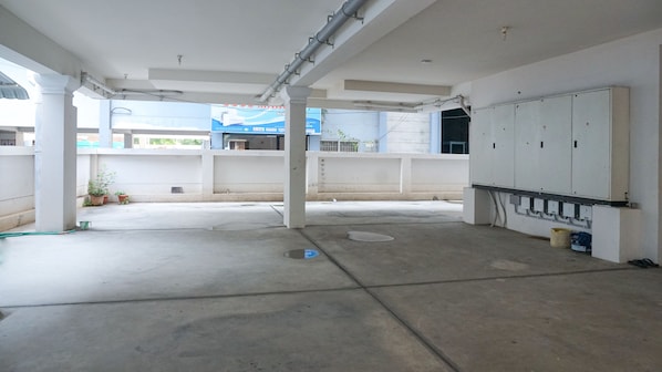 Free self-parking