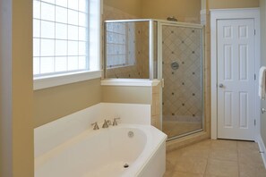 Combined shower/bathtub - Decanted Dream - 1232967 (Panama City Beach)