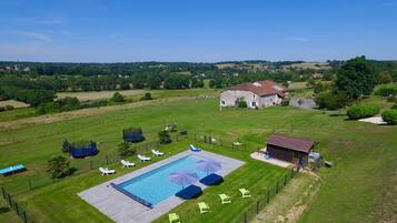 Piscine extérieure, piscine chauffée