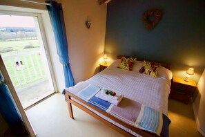 3 chambres, fer et planche à repasser, Wi-Fi, literie fournie
