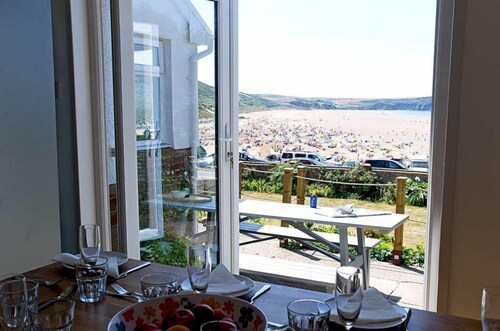 Cliff Cottage - nukkuu 8 vierasta 3 makuuhuoneessa