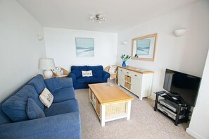TV, DVD player - Comfortable 3 bed house with gorgeous sea views and outside terrace space. (Woolacombe)
