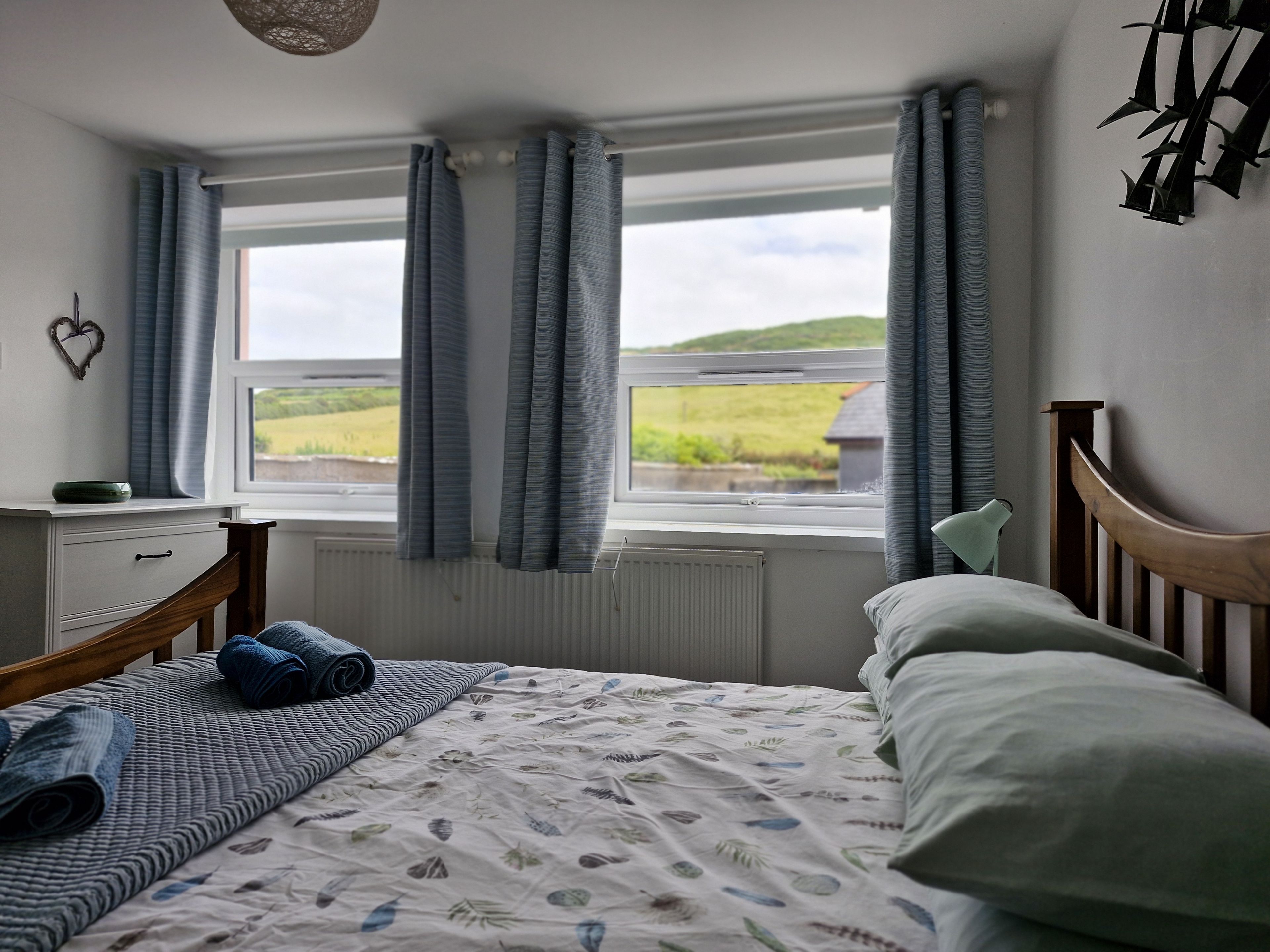 3 間睡房、熨斗/熨衫板、可攜式嬰兒床、上網