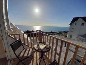 Property grounds - A  2-bedroom seafront apartment in a large detached property on seafront (Woolacombe)