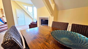 Dining - A  2-bedroom seafront apartment in a large detached property on seafront (Woolacombe)