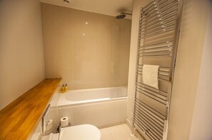 وحدات دش مع أحواض استحمام