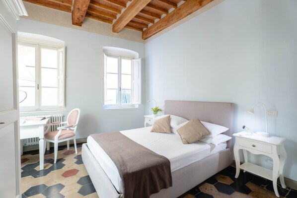 3 chambres, bureau, accès au Wi-Fi (inclus)