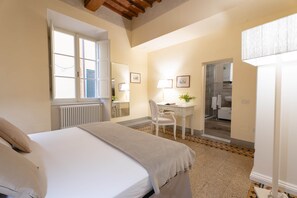 3 habitaciones, escritorio y wifi gratis 