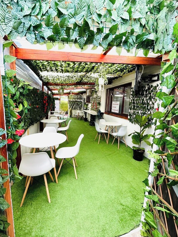 Restaurant - Executive Accommodation Bellville (Cape Town)