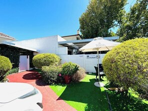 Restaurant - Executive Accommodation Bellville (Cape Town)