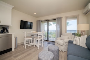 Smart TV - Remodeled Villa with Breathtaking Oceanfront Views! (Hilton Head Island)