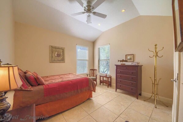 4 bedrooms, iron/ironing board, travel cot, free WiFi