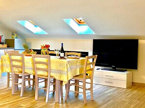 Dining - HOLIDAY HOME "U SCRUSCIU RO MARI" (Avola)