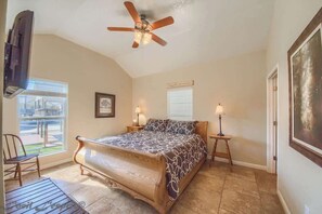 4 bedrooms, iron/ironing board, travel crib, free WiFi