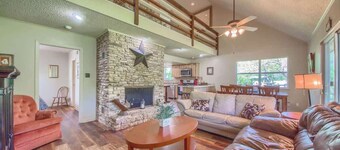 RR 9122RB Red Barn Cabin